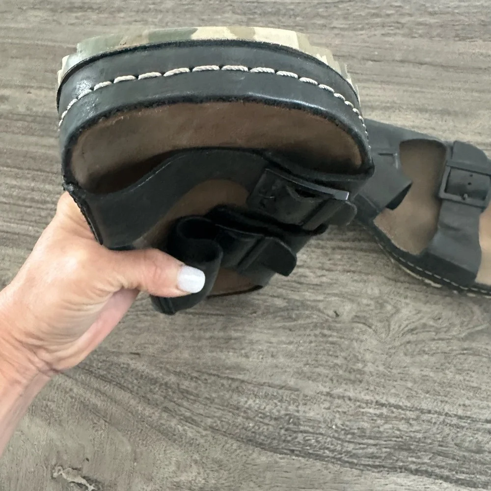 Clarks Black and Brown Men's‎ Sandals